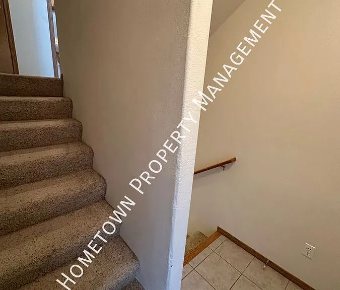 8612 Sweetbrier Loop SE — Photo 3