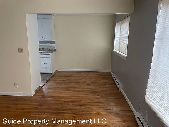 5th image of 5227 Brooklyn Ave NE #52274