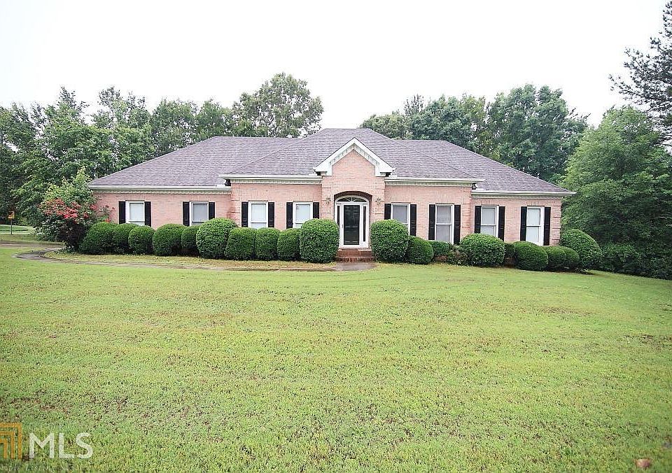 1st image of 3805 Martingale Dr SE