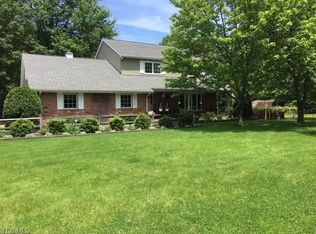 31299 White Rd, Willoughby Hills, OH 44092