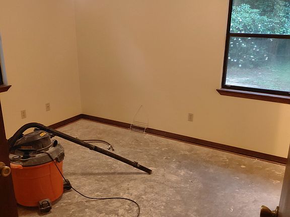 3rd image of 6348 Gaines Ct