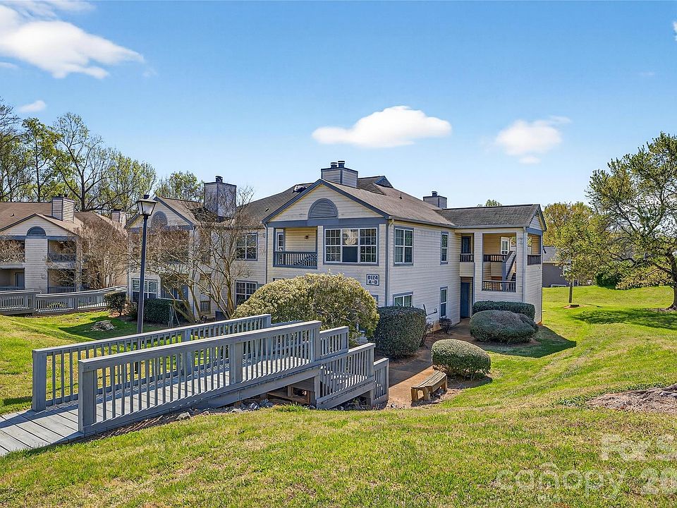 1st image of 8124 Tremaine Ct