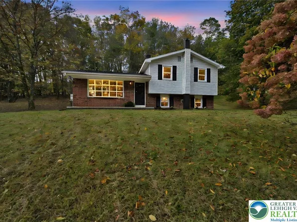 139 W White Birch Rd, Orwigsburg, PA 17961