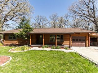 24562 North Dr, Anamosa, IA 52205