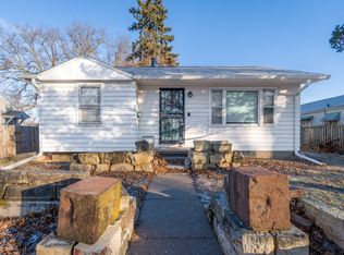 1910 W Pleasant St, Davenport, IA 52804