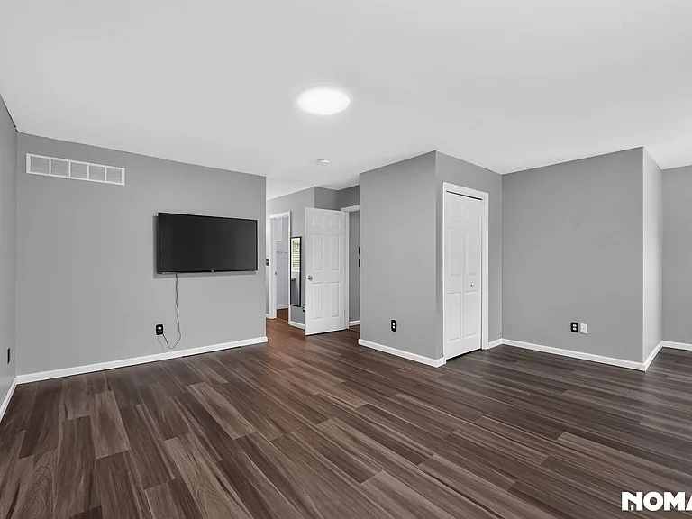122 Saw Mill Rd — Photo 16