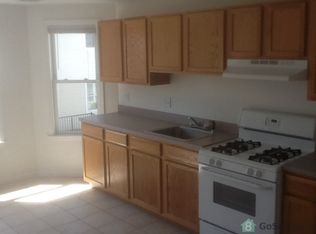 232 Broadway #3, Fall River, MA 02721