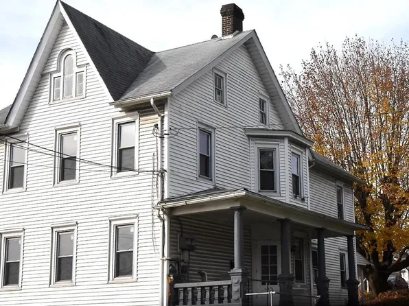 4431 Main St, Whitehall, PA 18052
