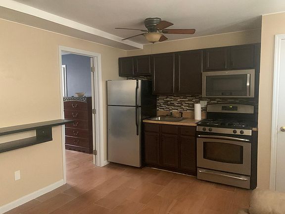 3rd image of 18 Opal Ln APT 2