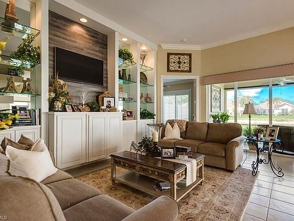 3rd image of 3917 Isla Ciudad Ct