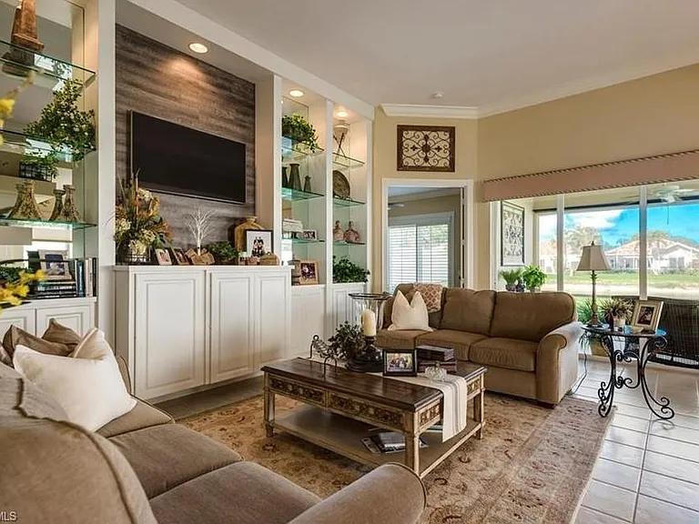 3917 Isla Ciudad Ct — Photo 3
