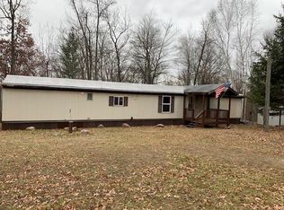 W10384 Horseshoe Rd, Crivitz, WI 54114