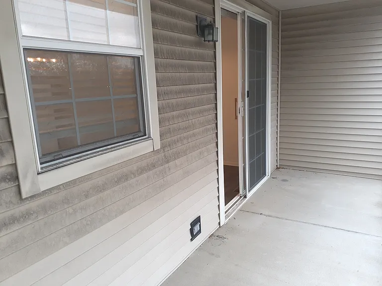 11 E Illinois Ave — Photo 15