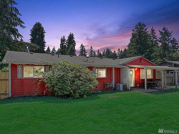 3rd image of 4904 33rd Ct SE