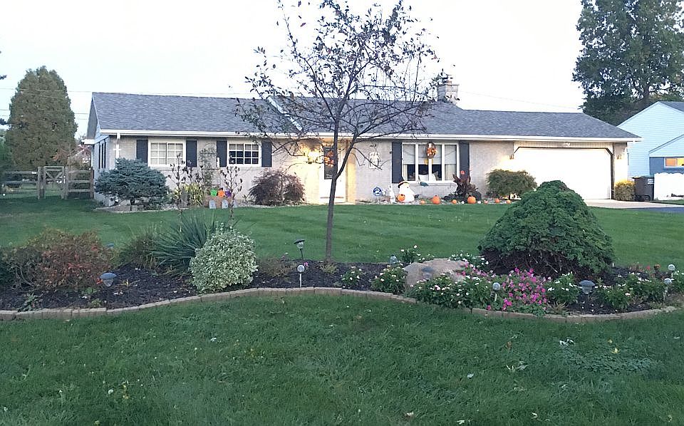 Front yard view