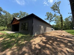 781 Grand Point Blvd, Sunrise Beach, MO 65079