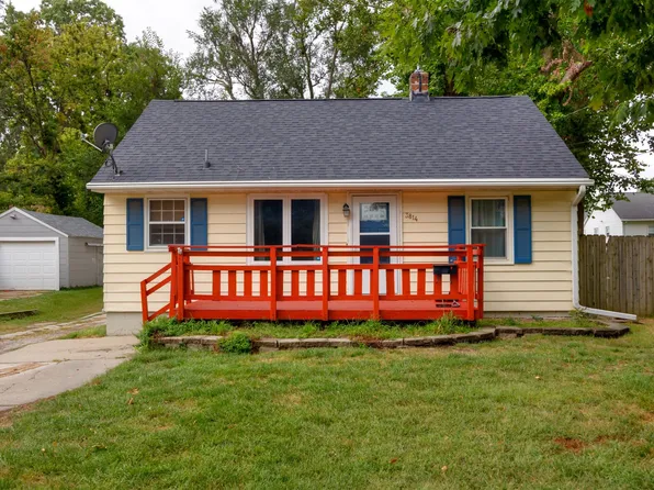 3814 67th St, Urbandale, IA 50322