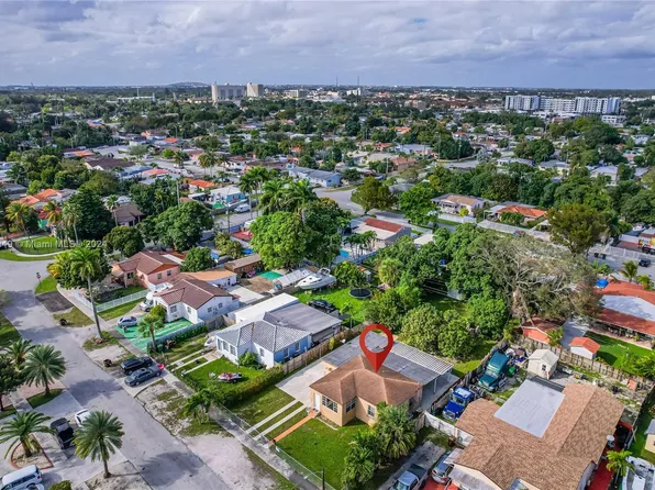 541 SE 6th St, Hialeah, FL 33010