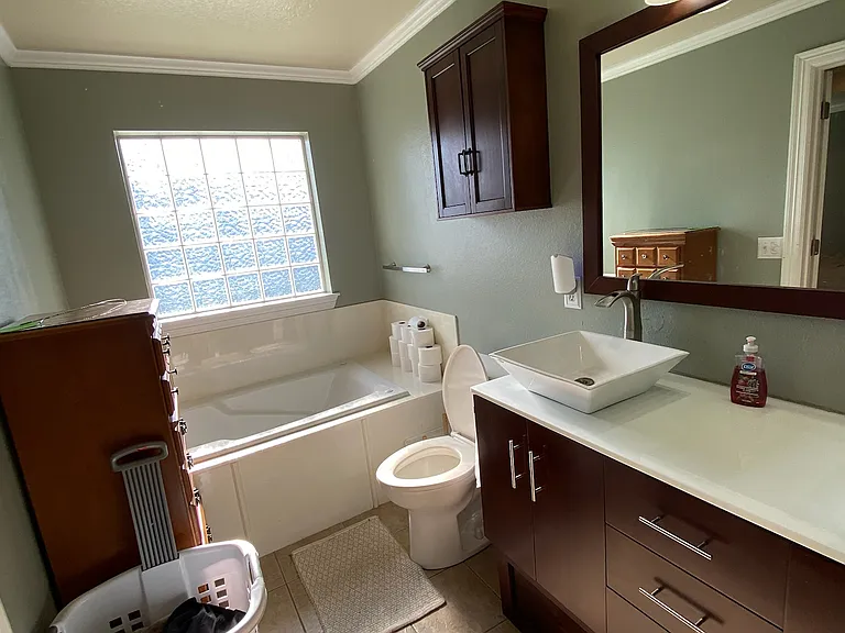 610 Topaz St — Photo 13