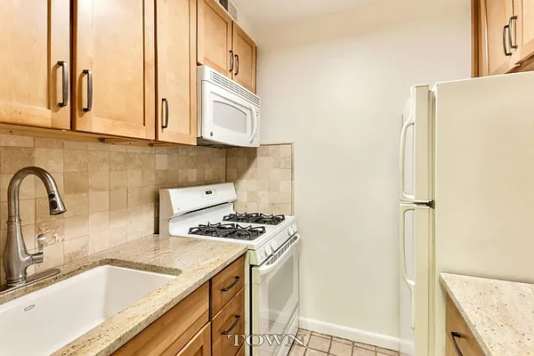 Sold by Town Residential | media 7