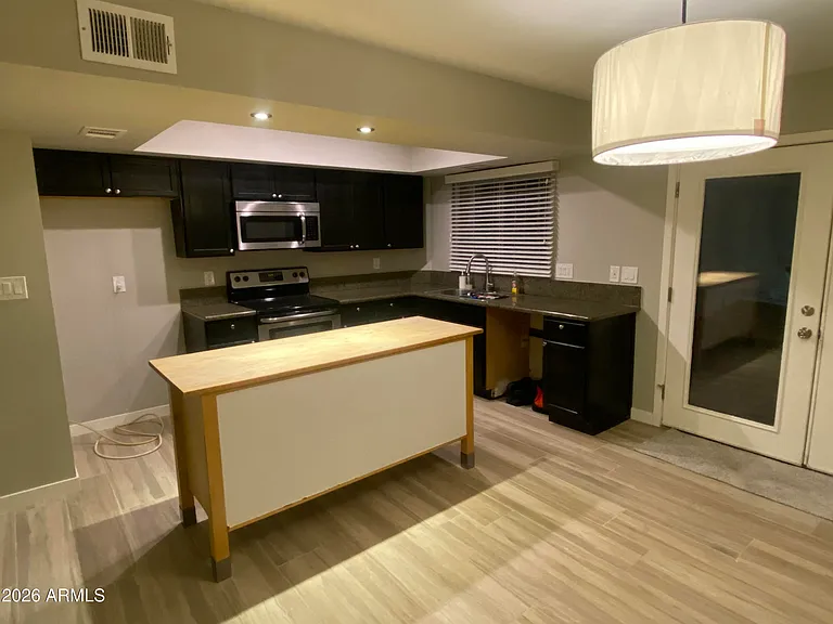 1508 W Campbell Ave — Photo 3