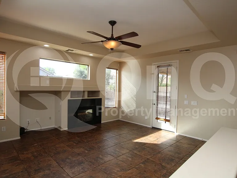 4226 E Buckboard Rd — Photo 5