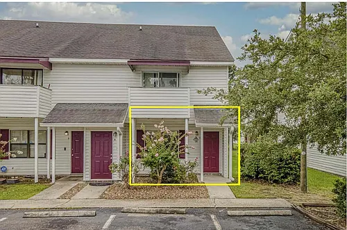 209 Cedar St Photo 1