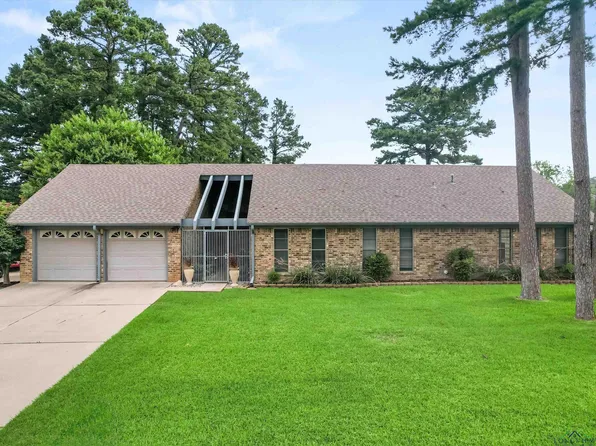 805 Delwood Dr, Longview, TX 75605