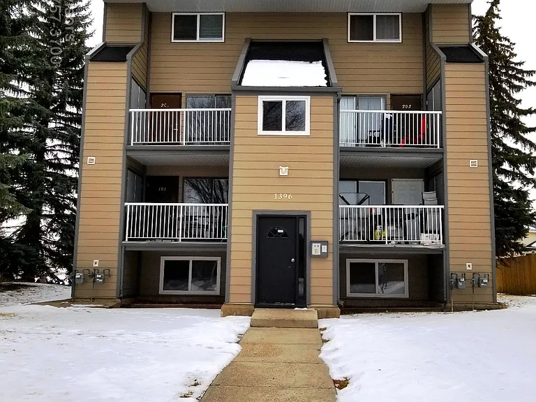 1396 Knottwood Road East NW #201 — Photo 1