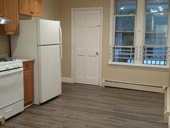 Eating Kitchen but there is no refrigerator provided for this listing.