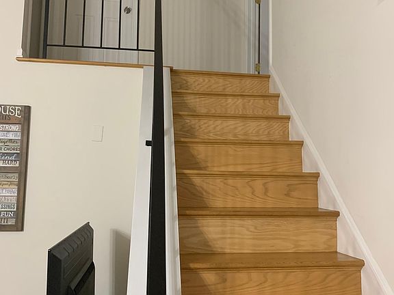 2nd image of 265 Acorn Dr