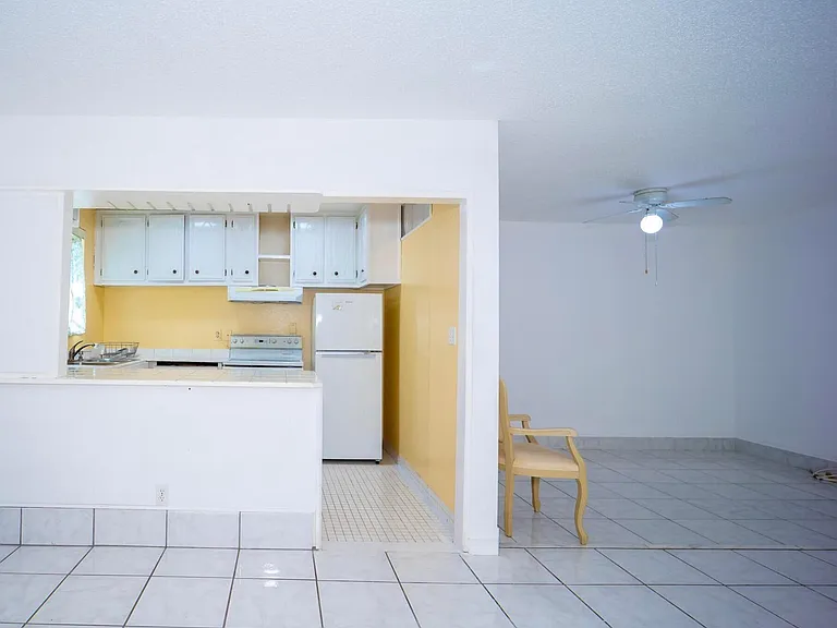 3240 Ridge Hill Rd #C — Photo 7