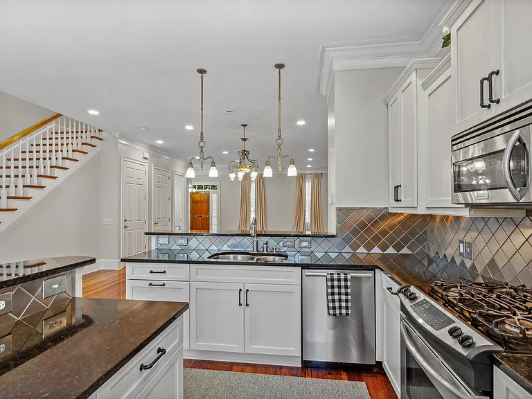 311 W Taylor St #A — Photo 13