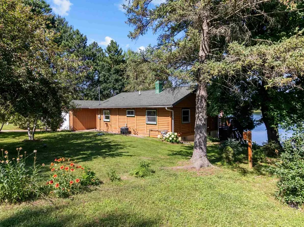 N7346 Keatings Lake Dr, Iola, WI 54945