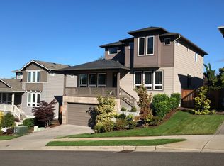 8215 S 15th St, Tacoma, WA 98465