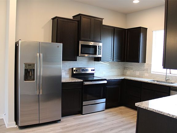 5th image of 15008 Casbah Dr