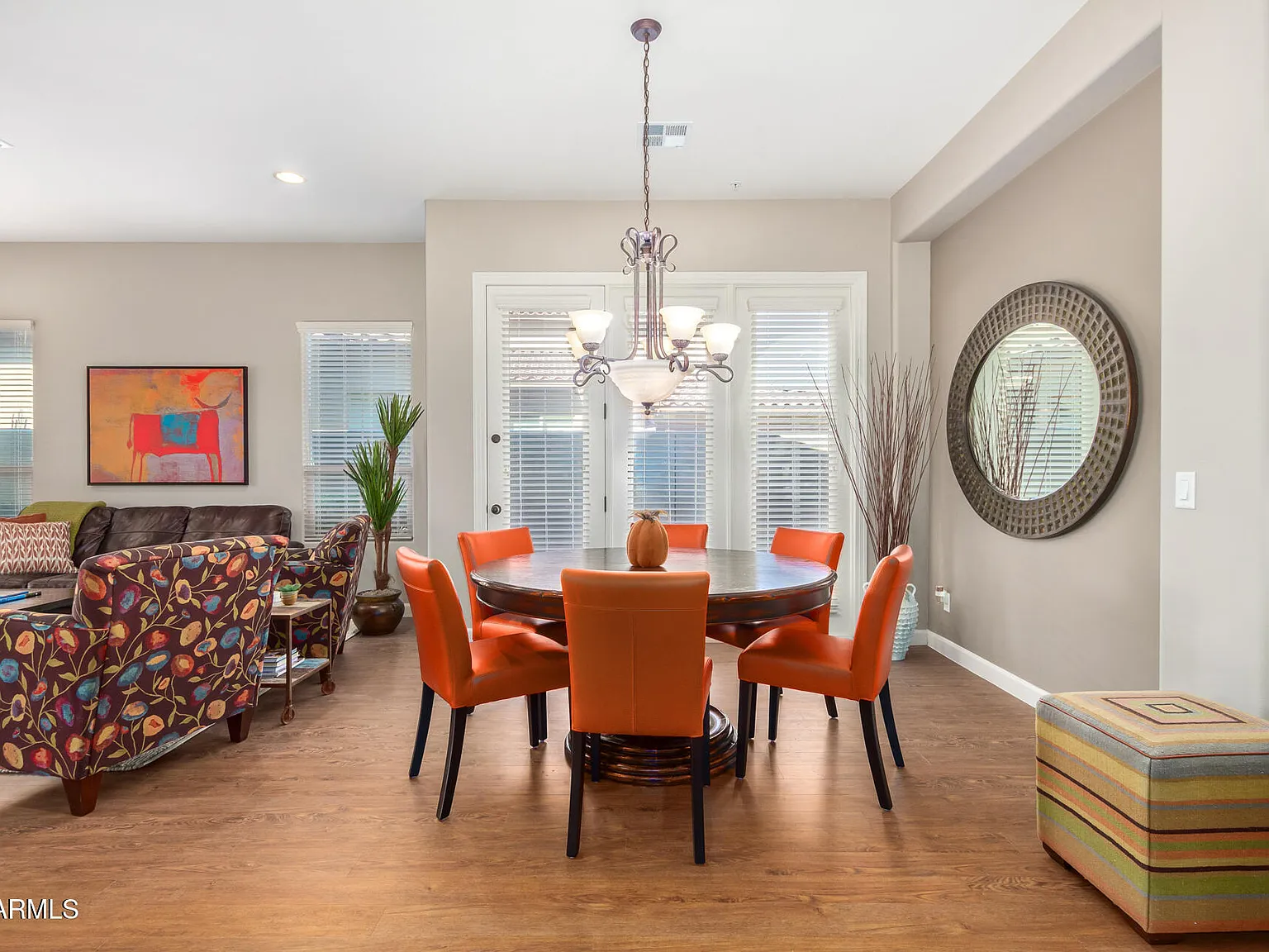 3 bed, 3.0 bath, 2246 sqft, $6,800 — Photo 4
