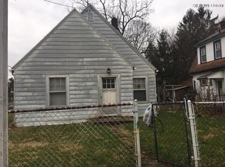 1205 Wayside Rd, Kalamazoo, MI 49048