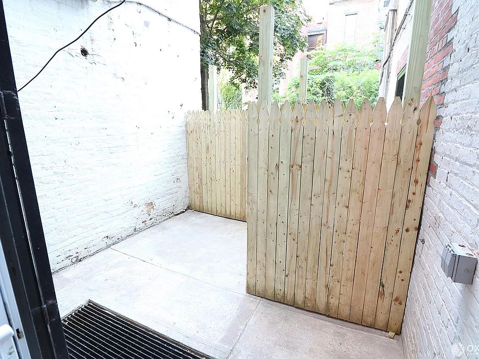 1st image of 66 W 85th St #B