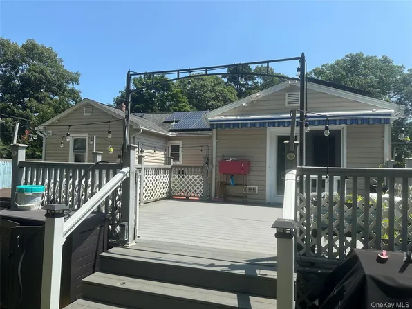 30 Robinwood Street, Mastic, NY 11950