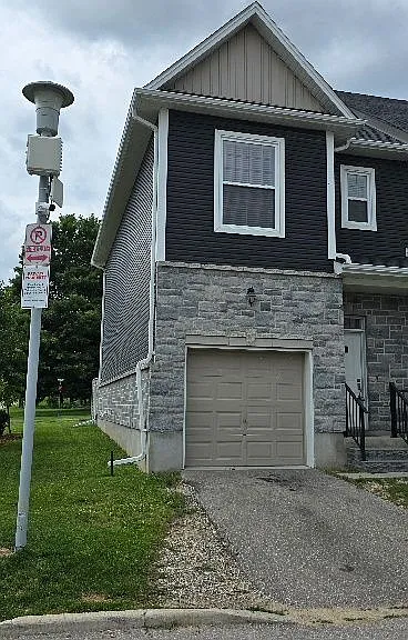 439 Athlone Ave #1A — Photo 2