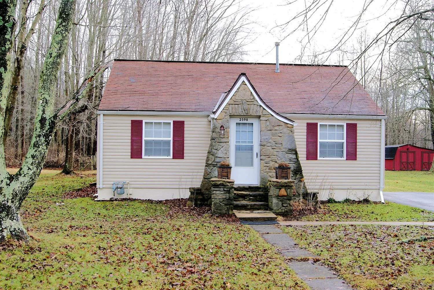 2598 Airport Rd photo 1