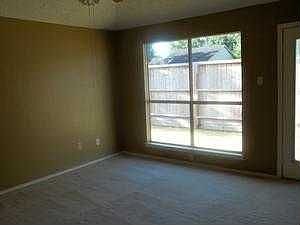 3rd image of 1502 Vickery Dr