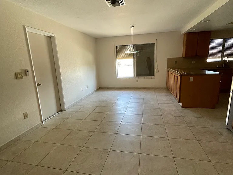 8526 Old Vine Rd — Photo 9