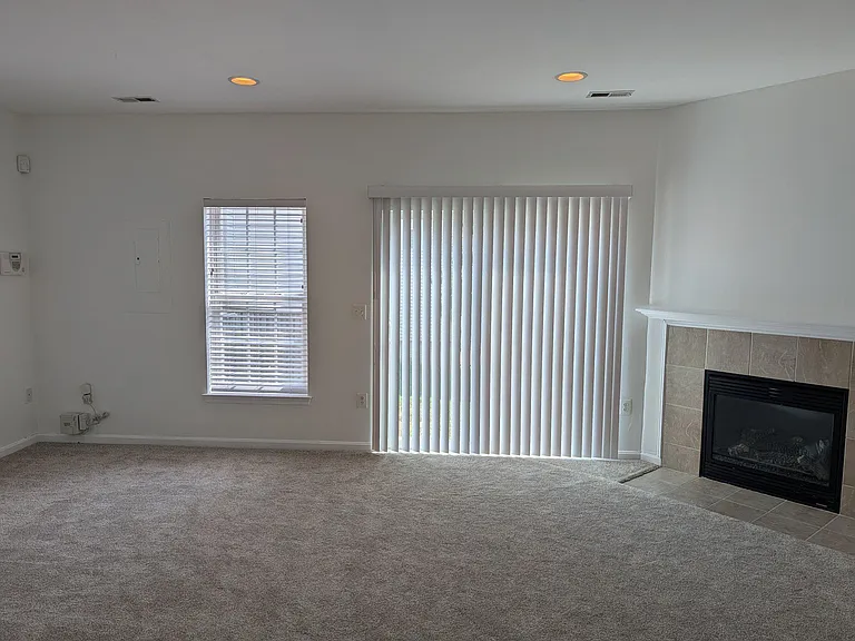 17289 Vaughn Ln — Photo 36