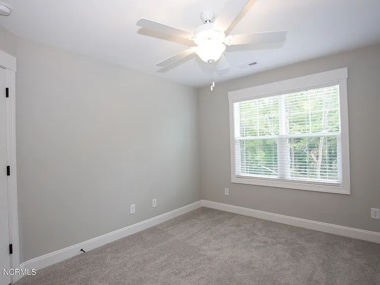 1021 Juniper Lake Rd — Photo 29