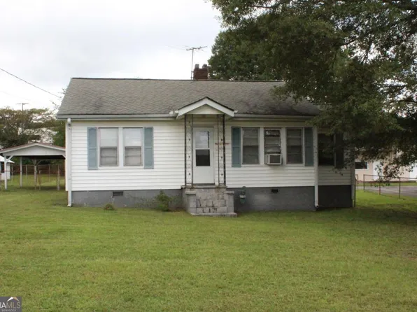 8465 Newman St, Douglasville, GA 30134