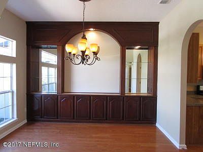 4th image of 7919 Vivera Ct