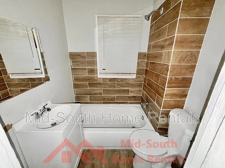 2263 Hunter Ave — Photo 11