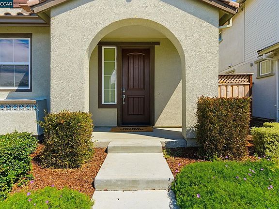 3rd image of 49 E Funderburg Blvd